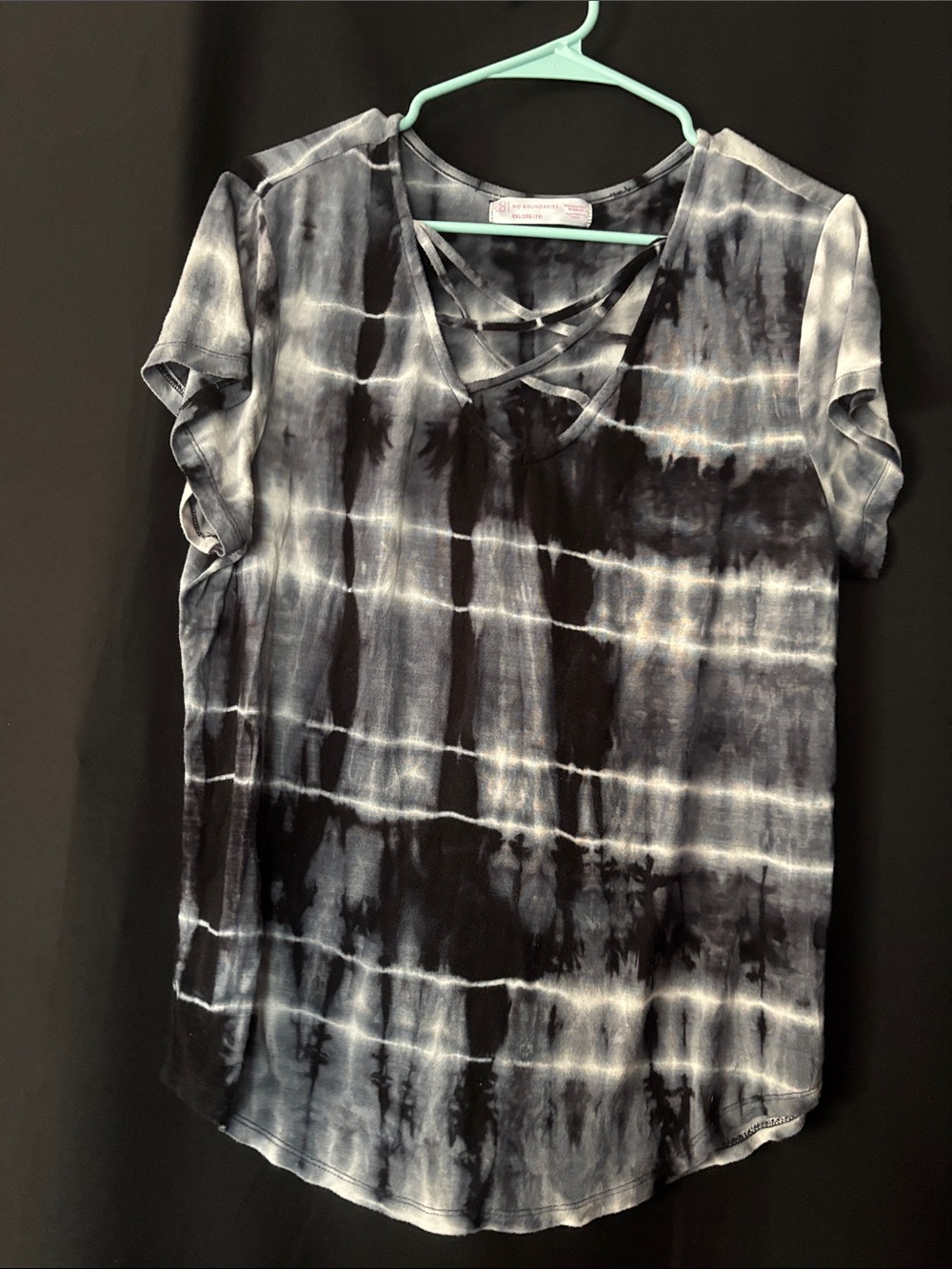 Black & Gray Tie-Dye Short Sleeve Top